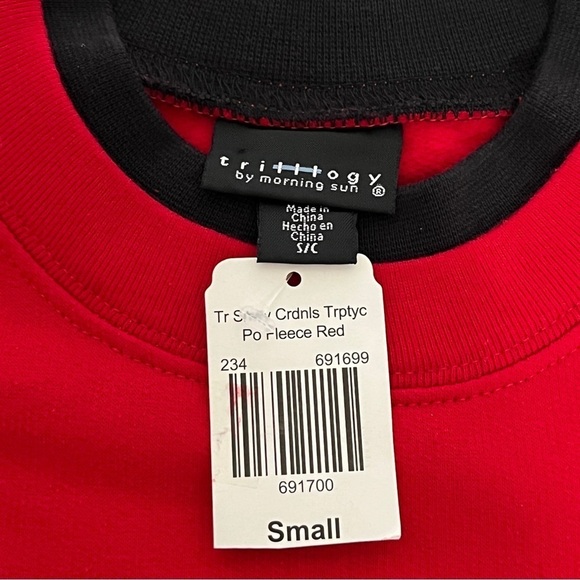 NWT Trilllogy Christmas Embroidered Cardinals Red Sweatshirt Size Small - Picture 6 of 10